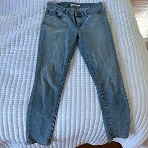 Levi’s 711 Skinny Ankle mid rise jeans